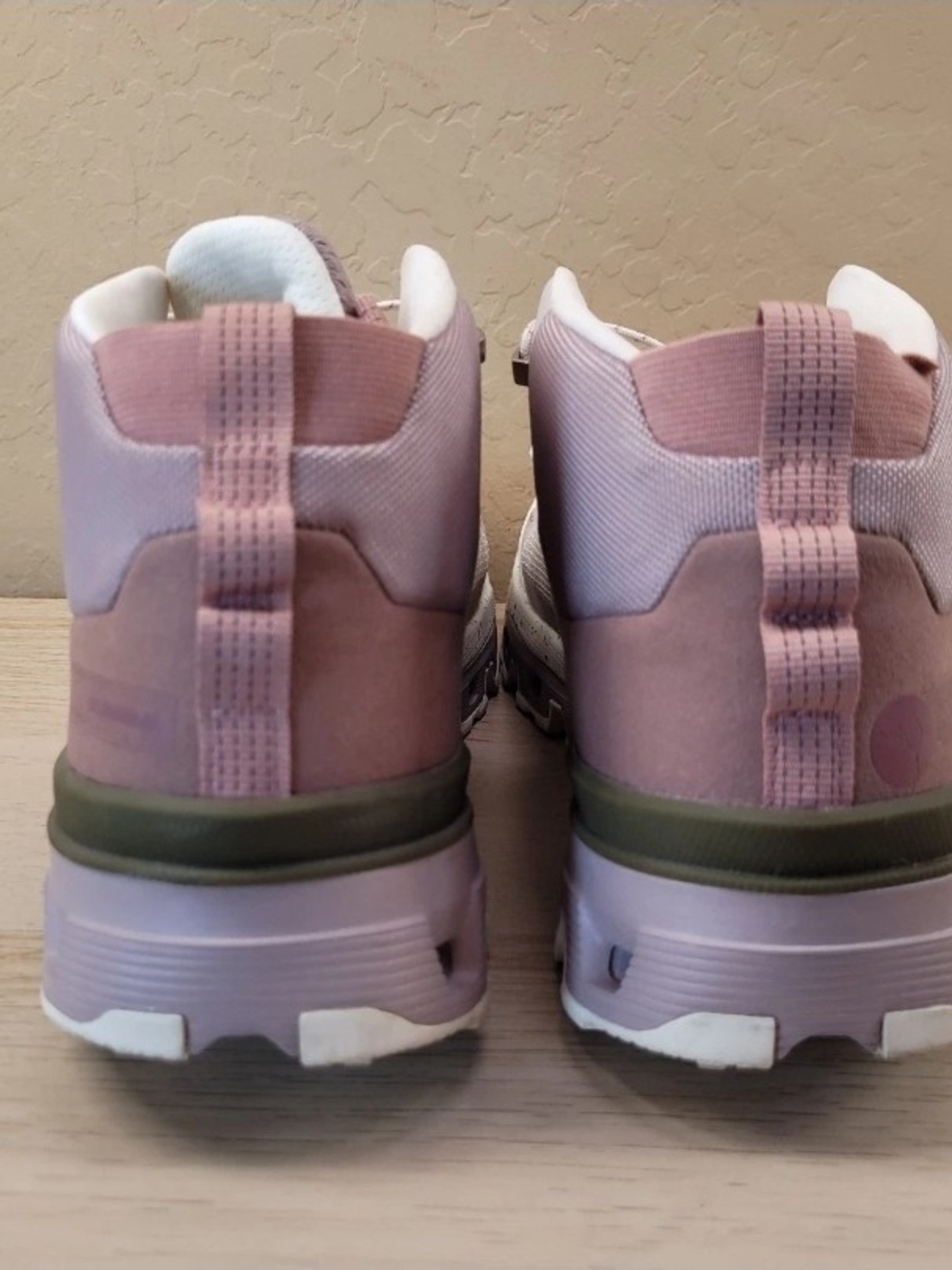 On Clouds Cloudtrax Hiking Boot Shoe Sneakers Rose Ivory 53.99054 Women’s Size 8 - Picture 7 of 10